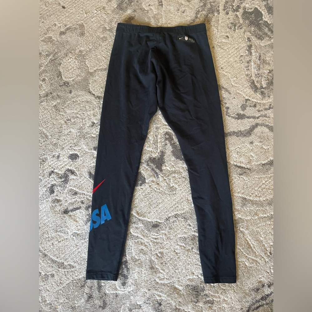 NIKE Athletic LEGGINGS. Size Medium. Team USA